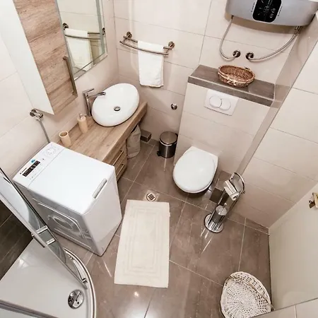 Heart Of Town Apartman *